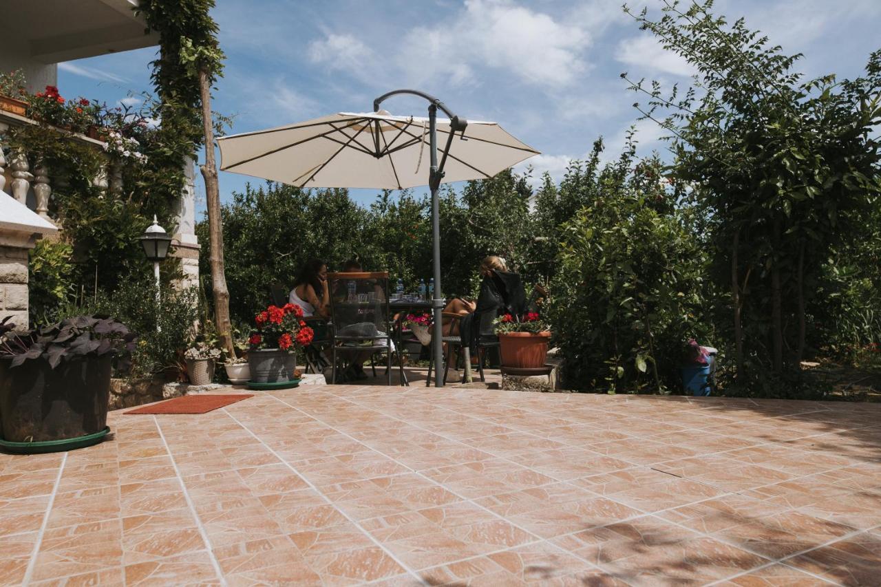 Apartments Marinka Biograd Na Moru Exterior photo