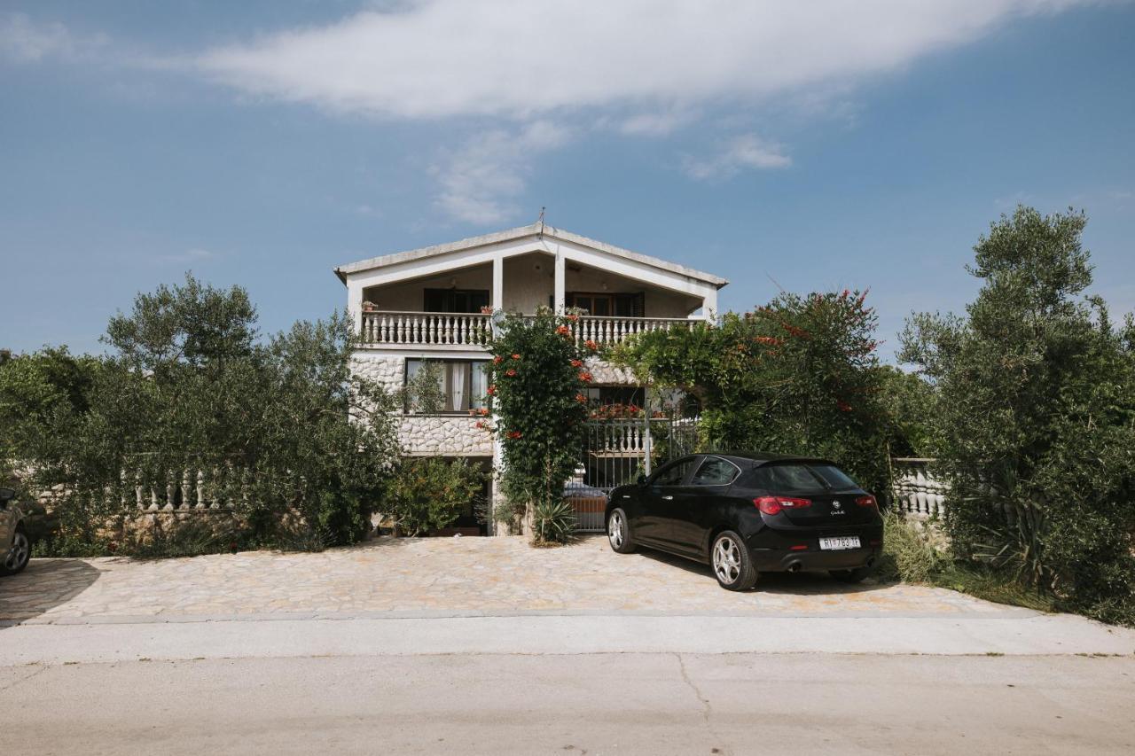 Apartments Marinka Biograd Na Moru Exterior photo